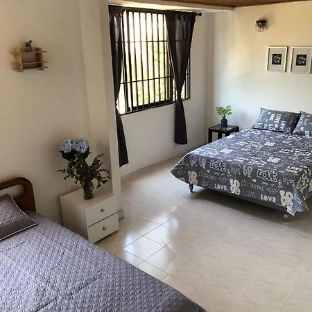 Habitaciones Independientes Cerca Al Aeropuerto 1 Cartagena المظهر الخارجي الصورة
